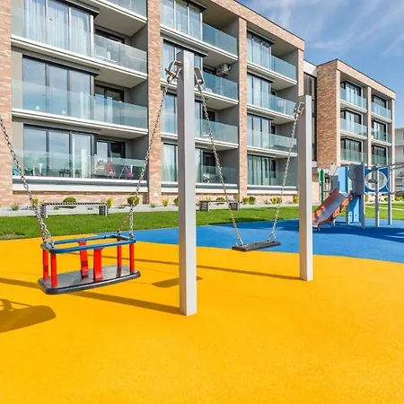 Z Parkingiem 22 C Perlowa Przystan -